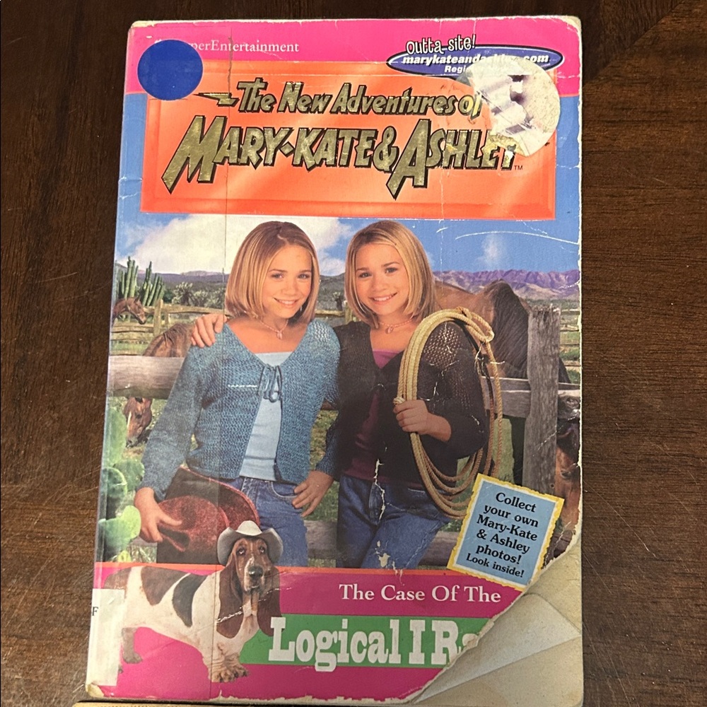 Parachute Trenchcoat Twins Case Report Book